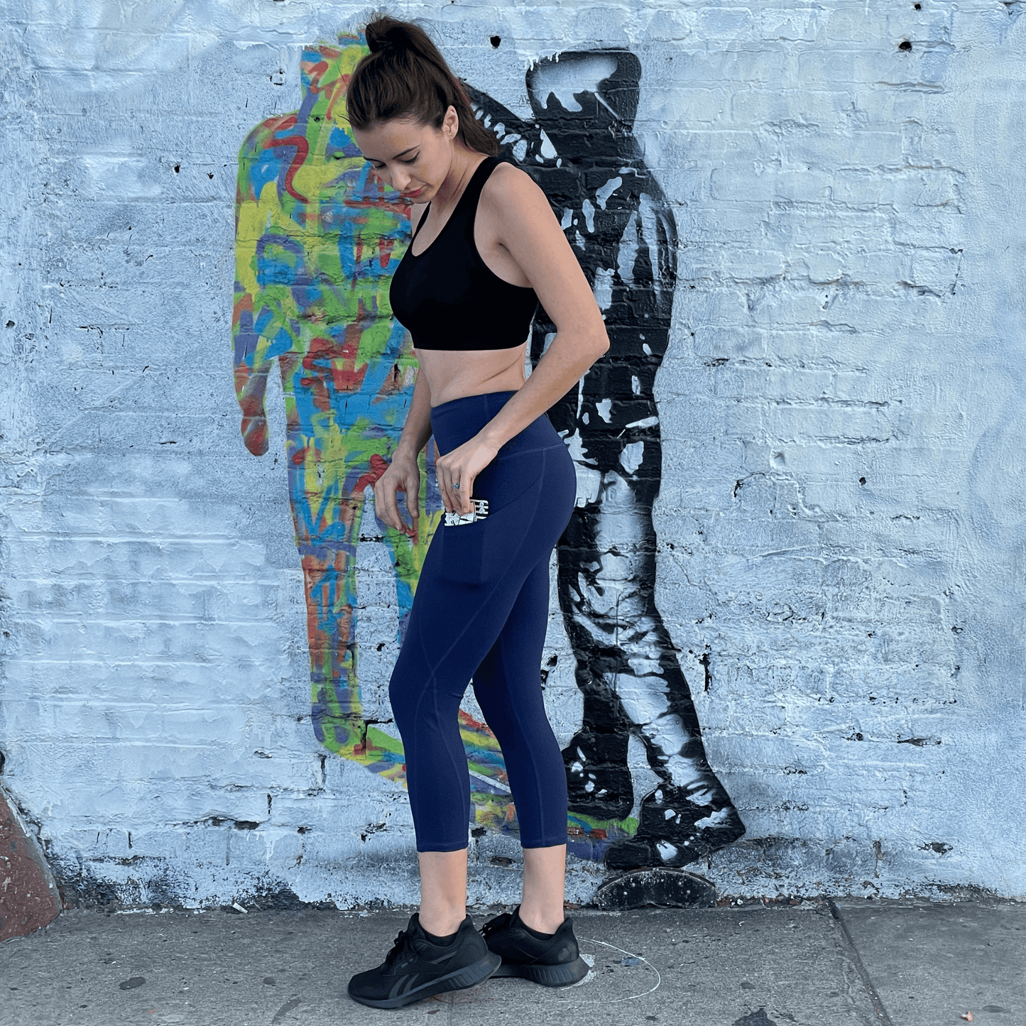 High-Waisted Capri Leggings with Hip Pockets