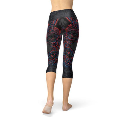 Oriental Black Wolf Capri Leggings