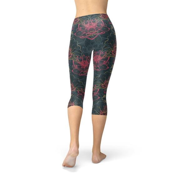 Floral Lotus Capri Leggings